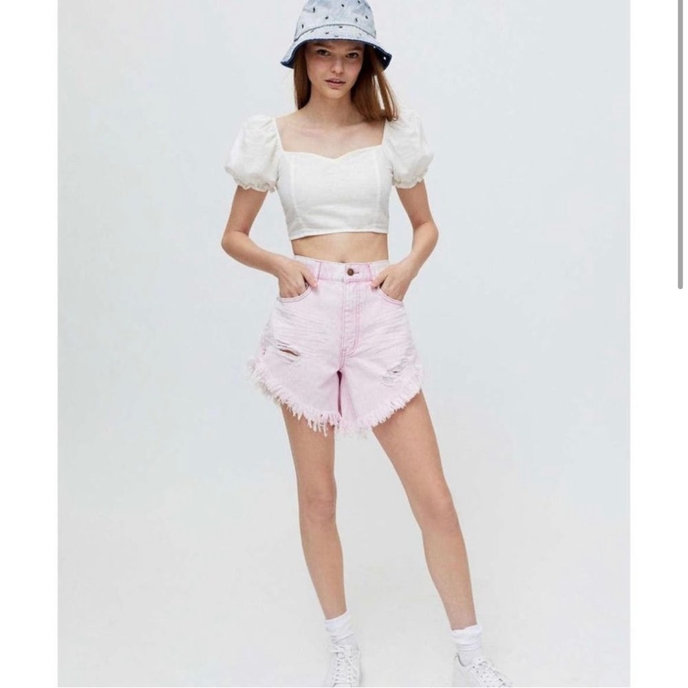 Urban Outfitters BDG Carla High-Waisted Denim Cutoff Short NWT Size 24